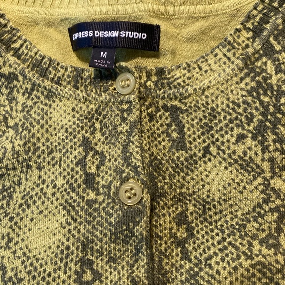 Express Snakeskin print cardigan, size medium - Picture 3 of 9